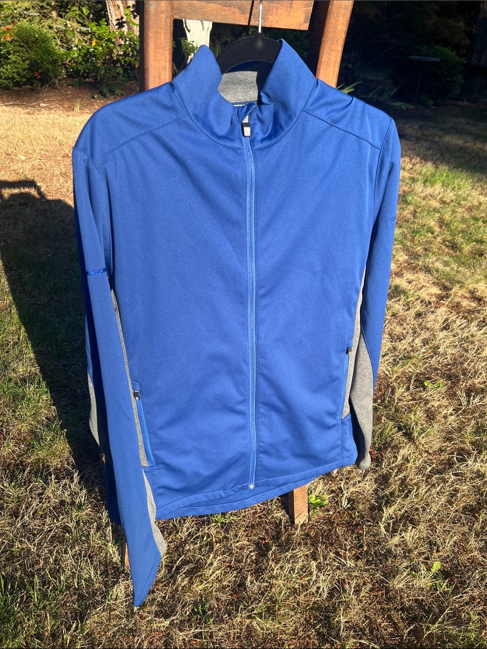 Boeing Cutter & Buck Men’s Medium Full-Zip Performance Jacket Blue, Gray